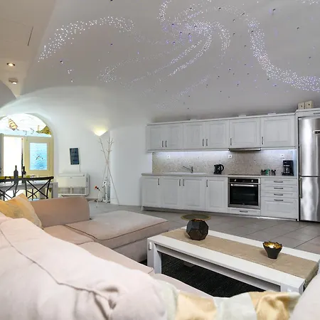 Villa Santorini *