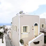 Villa Santorini *