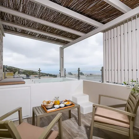 Villa Santorini *
